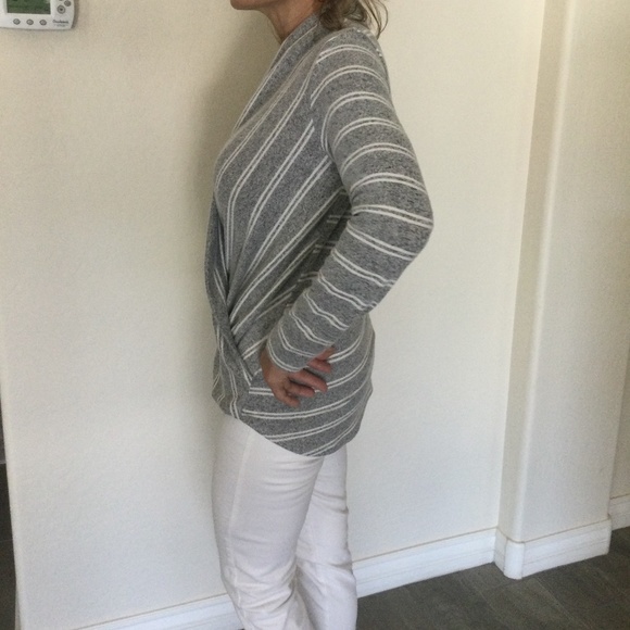 Mon - Picture 3 of 7